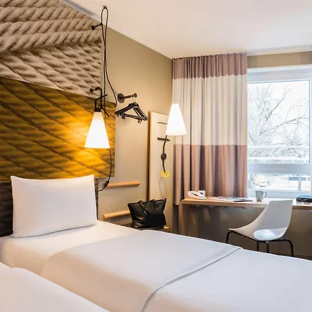 Ibis Heidelberg Hauptbahnhof Hotel Exterior photo