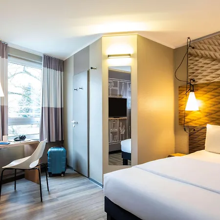 Ibis Heidelberg Hauptbahnhof Hotel Exterior photo