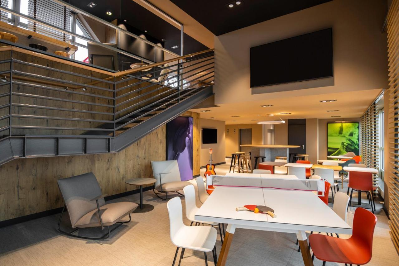 Ibis Hauptbahnhof Hotel 3*